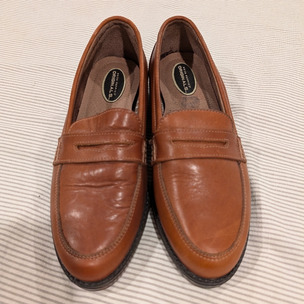 VTG Hush Puppies Originals Caramel Brown Leather Penny Loafers. Size 8